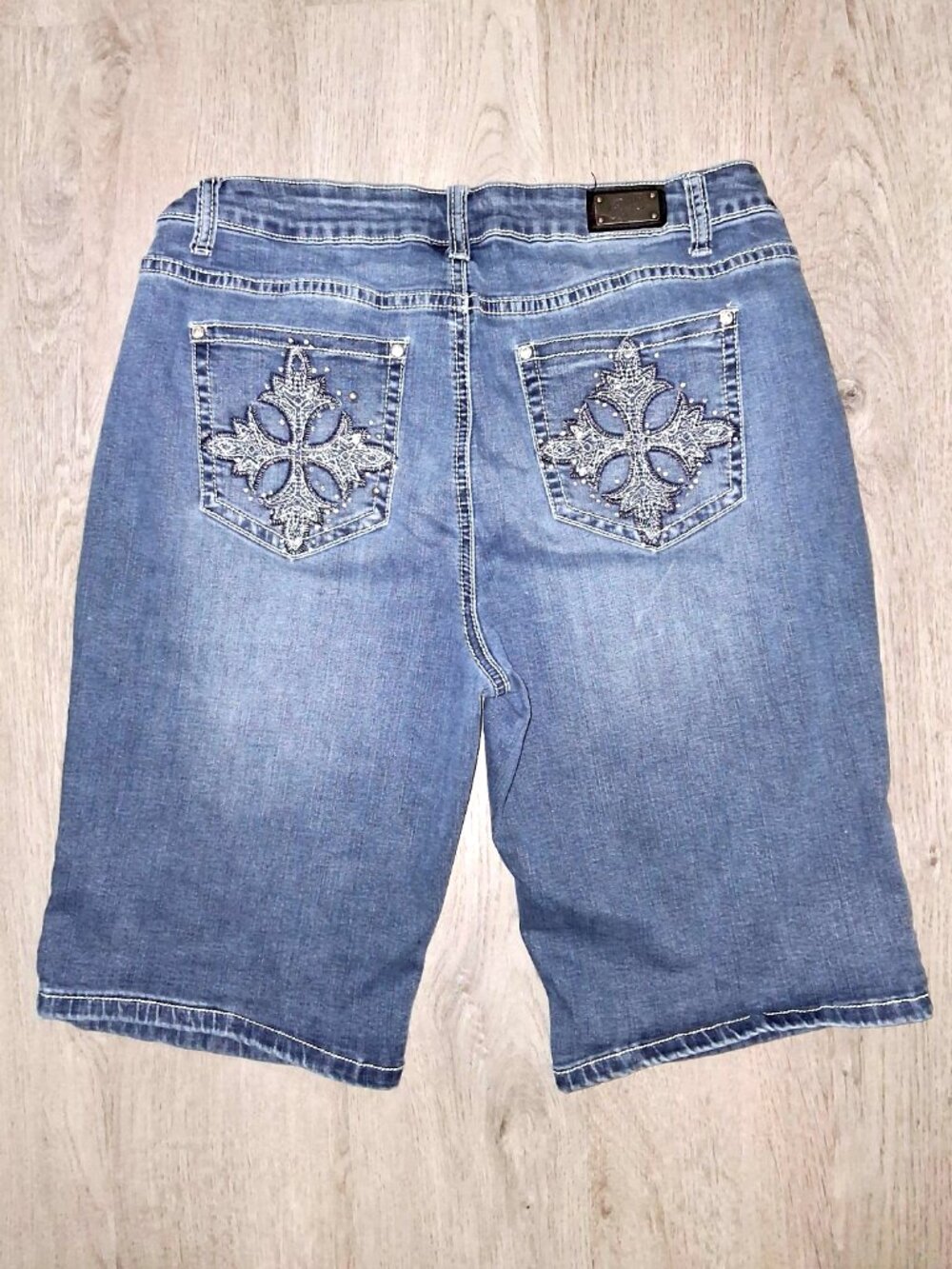 Earl Jeans Denim Shorts Size 14 Rhinestone Bling Crosses Embroidered Distressed